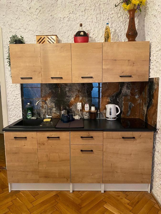 Vintage Rooms In Old Town 크라쿠프 외부 사진